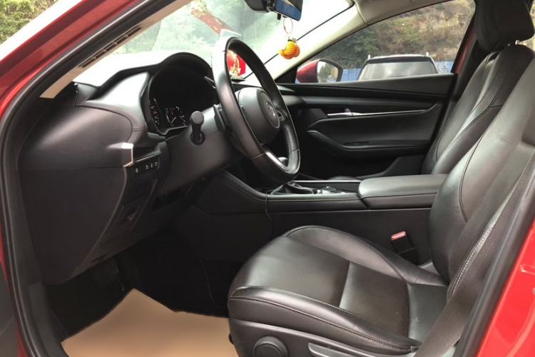 Used Mazda 3 Axela 2021 2.0L Automatic Zhiya Edition Interior 2