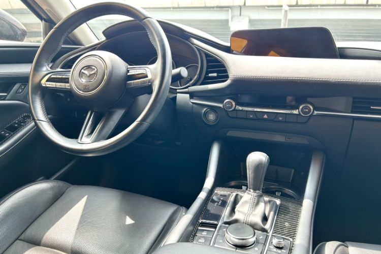 Used Mazda 3 Axela 2021 2.0L Automatic Zhiyao Edition Interior 3