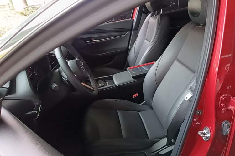 Used Mazda 3 Axela 2021 2.0L Automatic Zhiya Edition Left Front Seat