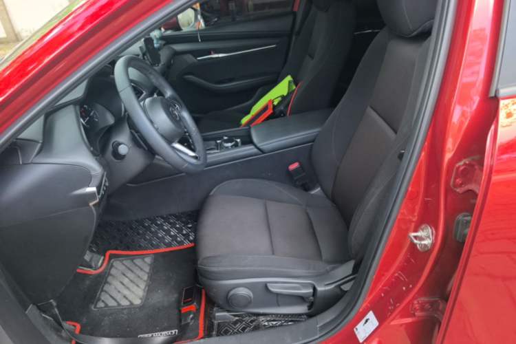 Used Mazda 3 Axela 2021 2.0L Automatic ZhiXuan Edition Left Front Seat