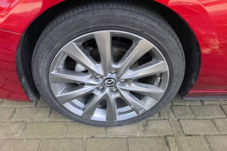 Used Mazda 3 Axela 2021 2.0L Automatic ZhiXuan Edition Left Front Wheel Hub