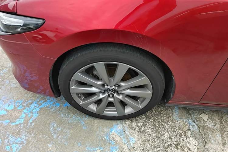 Used Mazda 3 Axela 2021 2.0L Automatic Zhiya Edition Left Front Wheel Hub
