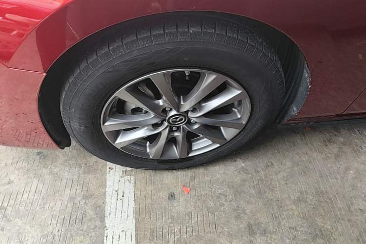 Used Mazda 3 Axela 2021 1.5L Automatic ZhiMei Edition Left Front Wheel Hub