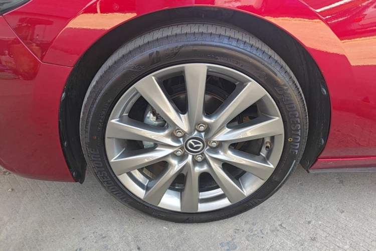 Used Mazda 3 Axela 2021 2.0L Automatic ZhiXuan Edition Left Front Wheel Hub