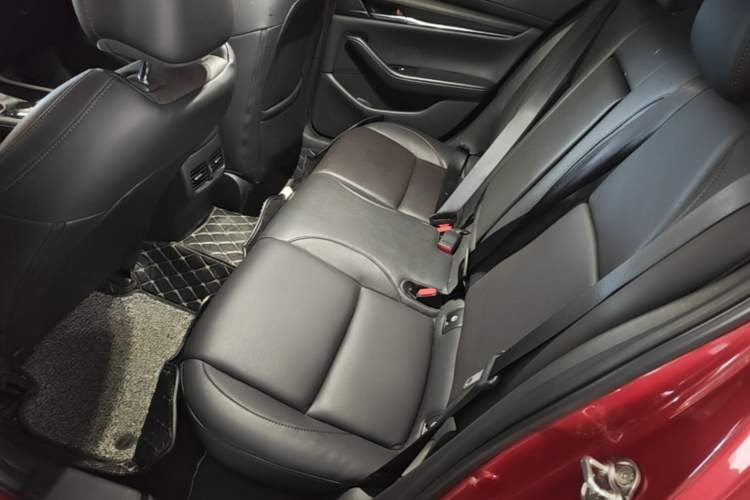 Used Mazda 3 Axela 2021 2.0L Automatic Zhiya Edition Left Rear Seat