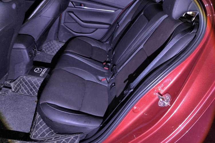 Used Mazda 3 Axela 2021 2.0L Automatic Zhiya Edition Left Rear Seat