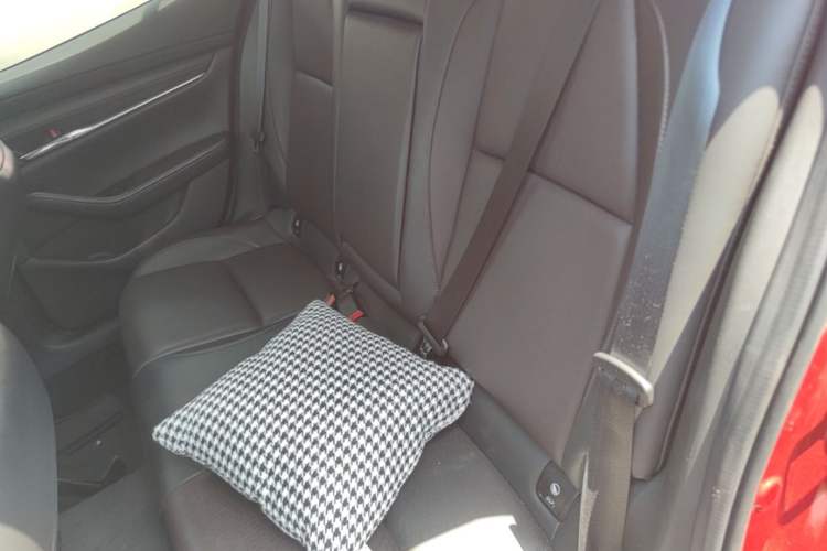 Used Mazda 3 Axela 2021 2.0L Automatic Zhiya Edition Left Rear Seat