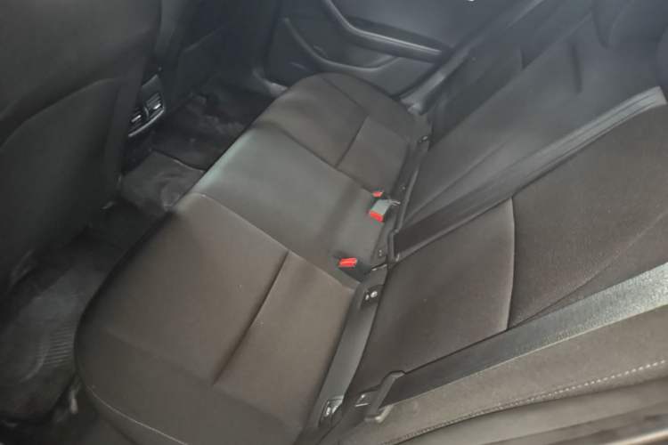 Used Mazda 3 Axela 2021 2.0L Automatic ZhiXuan Edition Left Rear Seat
