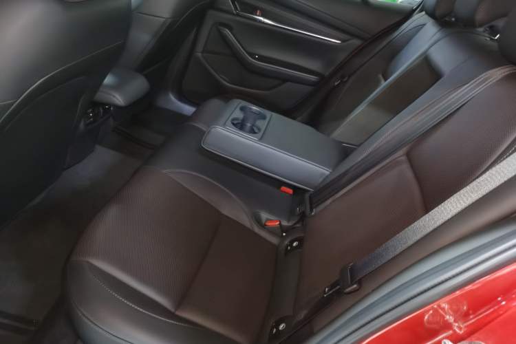 Used Mazda 3 Axela 2021 2.0L Automatic Zhi Rui Edition Left Rear Seat