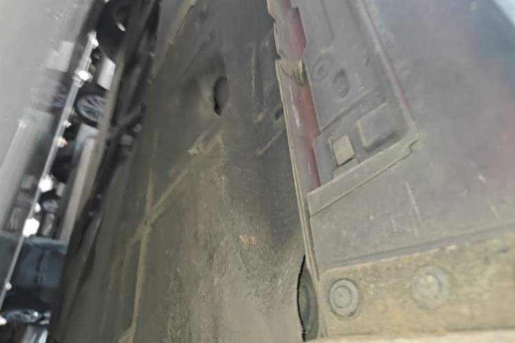 Used Mazda 3 Axela 2021 2.0L Automatic ZhiXuan Edition Left Side Sill