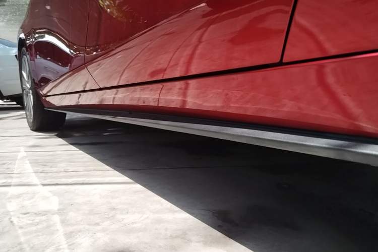Used Mazda 3 Axela 2021 2.0L Automatic Zhi Rui Edition Left Side Sill