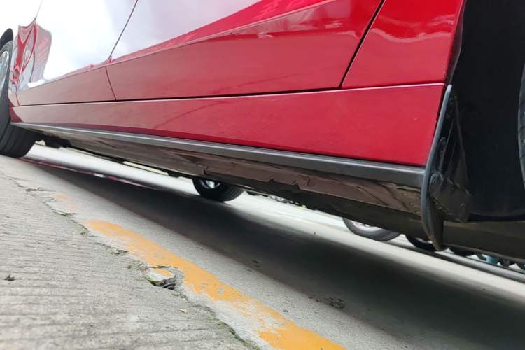 Used Mazda 3 Axela 2021 2.0L Automatic Zhiya Edition Left Side Sill