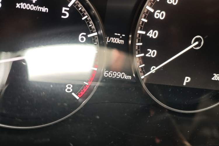 Used Mazda 3 Axela 2021 2.0L Automatic Zhiya Edition Odometer Close Up