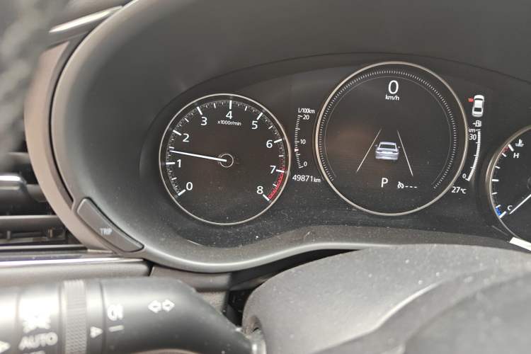 Used Mazda 3 Axela 2021 2.0L Automatic Zhiya Edition Odometer Close Up