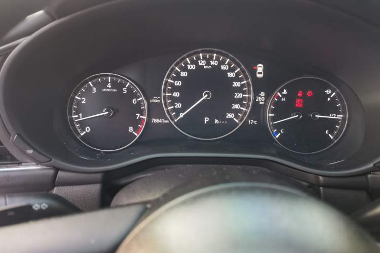 Used Mazda 3 Axela 2021 2.0L Automatic ZhiXuan Edition Odometer Close Up