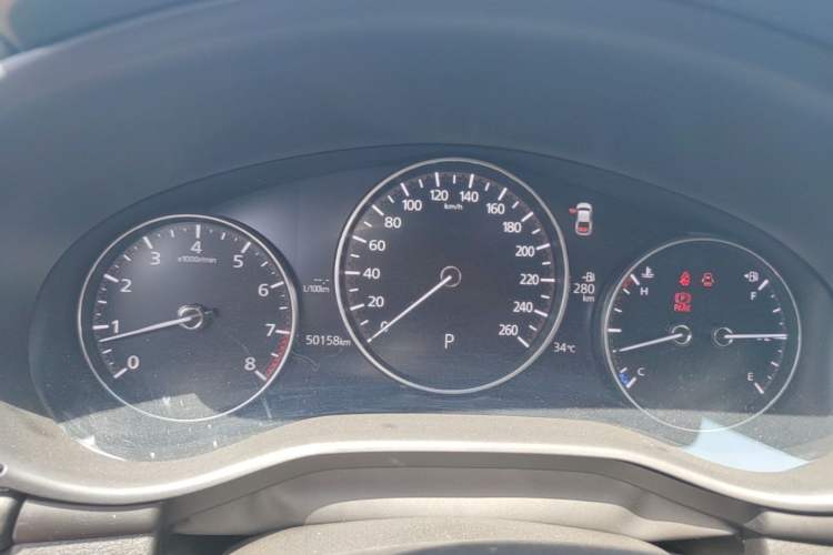 Used Mazda 3 Axela 2021 2.0L Automatic Zhiya Edition Odometer Close Up
