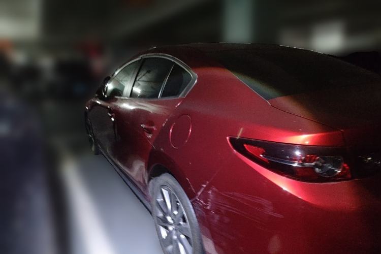 Used Mazda 3 Axela 2021 2.0L Automatic ZhiZun Edition Rear Left 45 Deg
