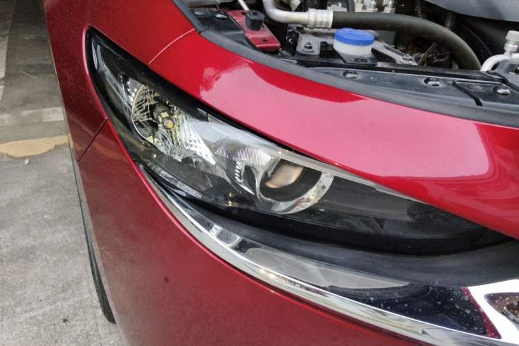Used Mazda 3 Axela 2021 2.0L Automatic Zhiya Edition Right Front Headlight