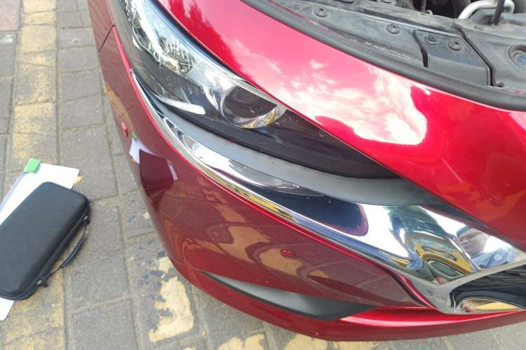 Used Mazda 3 Axela 2021 1.5L Automatic ZhiMei Edition Right Front Headlight