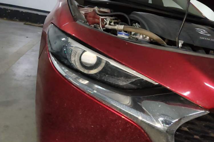 Used Mazda 3 Axela 2021 2.0L Automatic Zhiya Edition Right Front Headlight