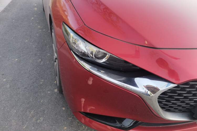 Used Mazda 3 Axela 2021 2.0L Automatic ZhiXuan Edition Right Front Headlight