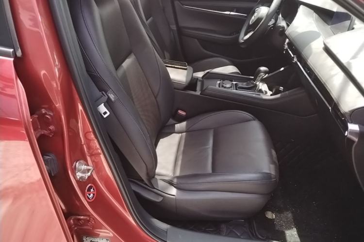 Used Mazda 3 Axela 2021 2.0L Automatic Zhi Rui Edition Right Front Seat