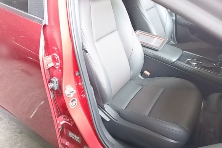 Used Mazda 3 Axela 2021 2.0L Automatic Zhiya Edition Right Front Seat