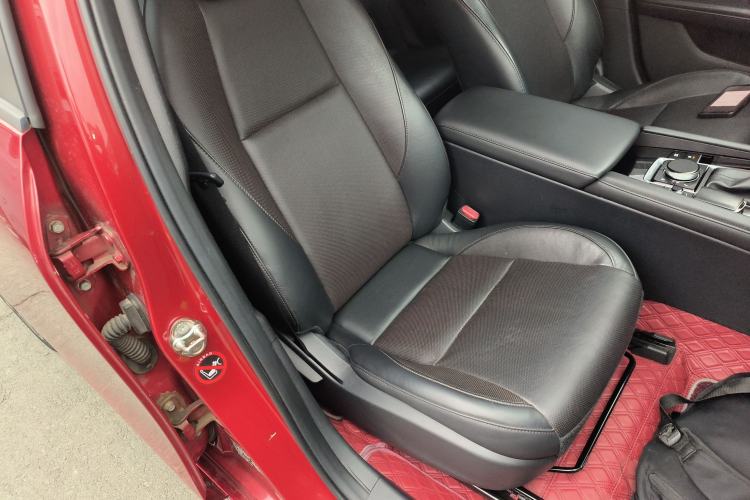 Used Mazda 3 Axela 2021 2.0L Automatic Zhiya Edition Right Front Seat