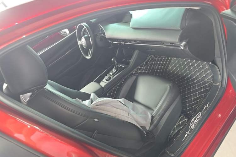 Used Mazda 3 Axela 2021 2.0L Automatic Zhiqing Edition Right Front Seat