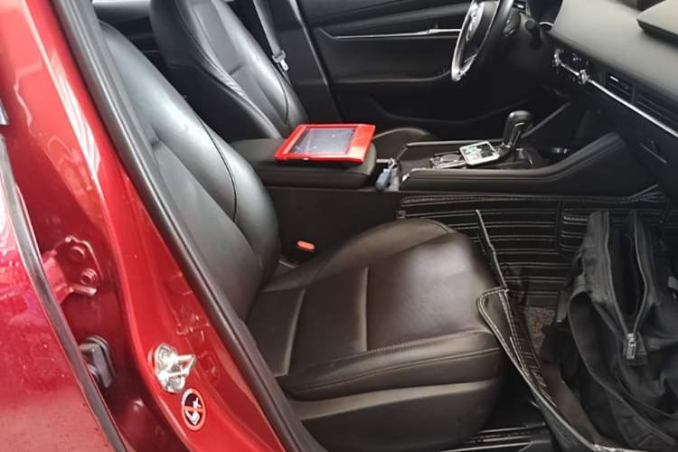 Used Mazda 3 Axela 2021 2.0L Automatic Zhiya Edition Right Front Seat