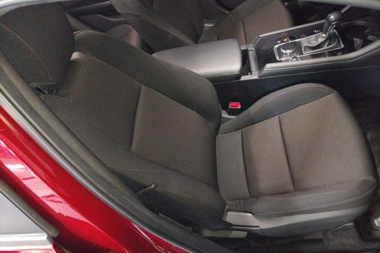 Used Mazda 3 Axela 2021 2.0L Automatic ZhiXuan Edition Right Front Seat