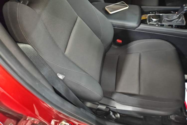 Used Mazda 3 Axela 2021 2.0L Automatic ZhiXuan Edition Right Front Seat
