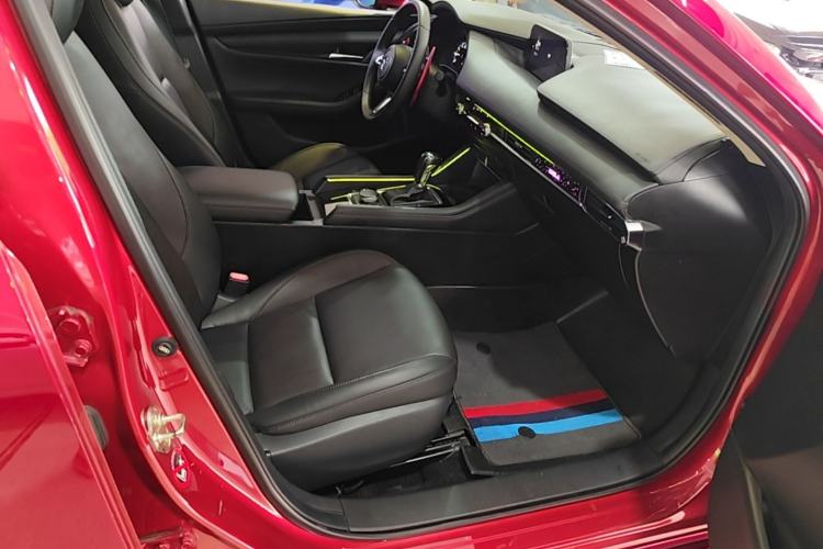 Used Mazda 3 Axela 2021 2.0L Automatic Zhi Rui Edition Right Front Seat
