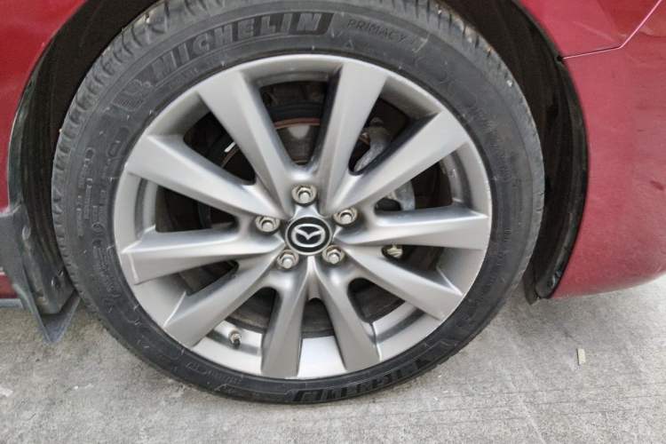 Used Mazda 3 Axela 2021 2.0L Automatic Zhiya Edition Right Front Wheel Hub