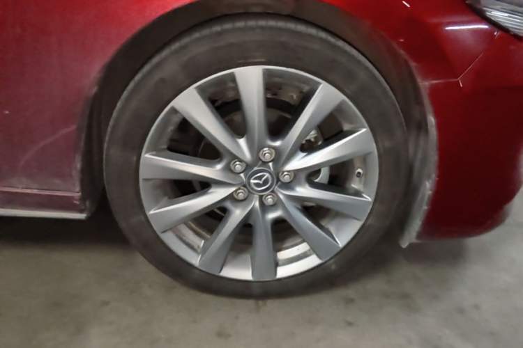 Used Mazda 3 Axela 2021 2.0L Automatic Zhiya Edition Right Front Wheel Hub