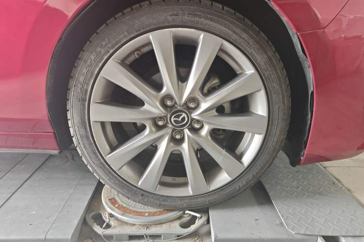 Used Mazda 3 Axela 2021 2.0L Automatic ZhiXuan Edition Right Front Wheel Hub