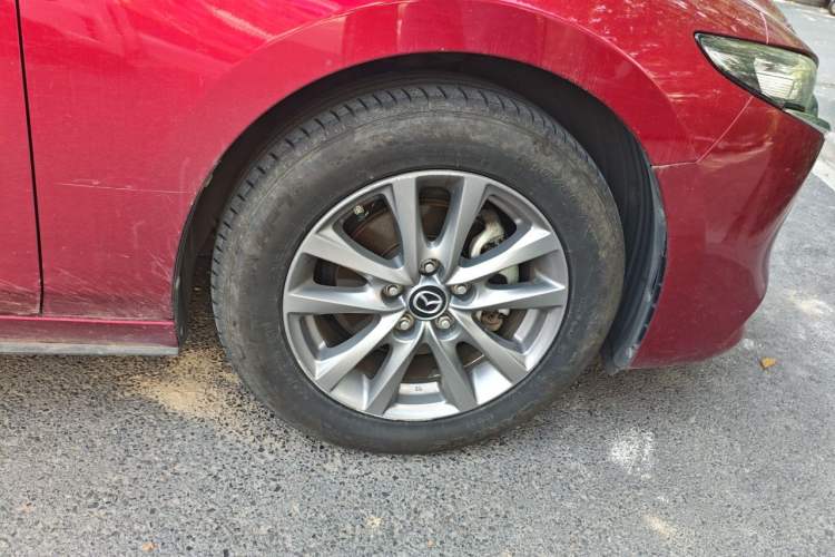 Used Mazda 3 Axela 2021 1.5L Automatic ZhiMei Edition Right Front Wheel Hub