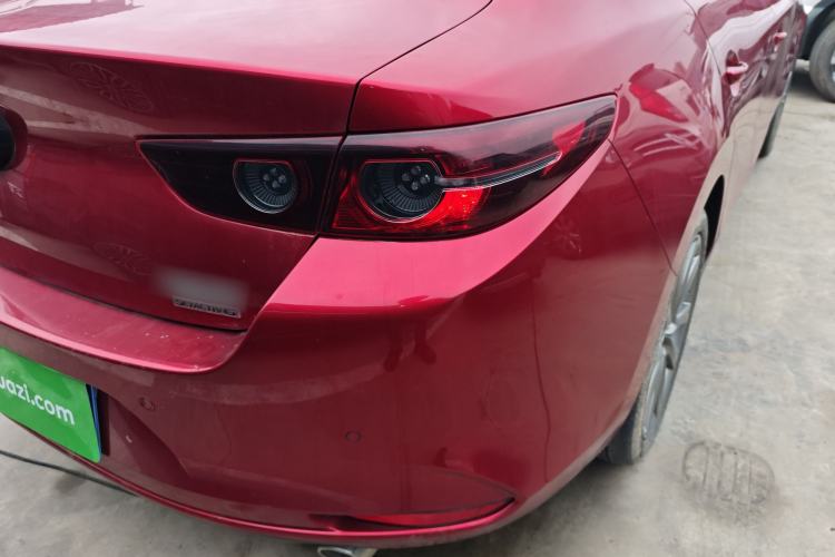 Used Mazda 3 Axela 2021 2.0L Automatic Zhiya Edition Right Rear Taillight