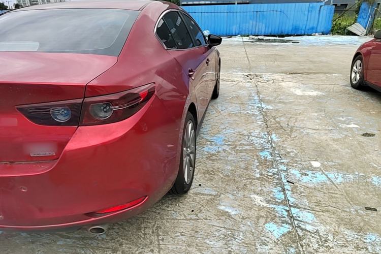 Used Mazda 3 Axela 2021 2.0L Automatic Zhiya Edition Right Rear Taillight