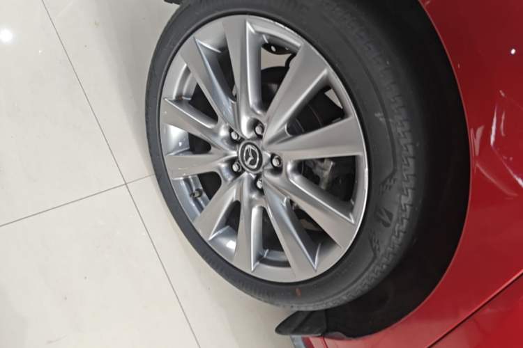 Used Mazda 3 Axela 2021 2.0L Automatic ZhiXuan Edition Right Rear Wheel Hub