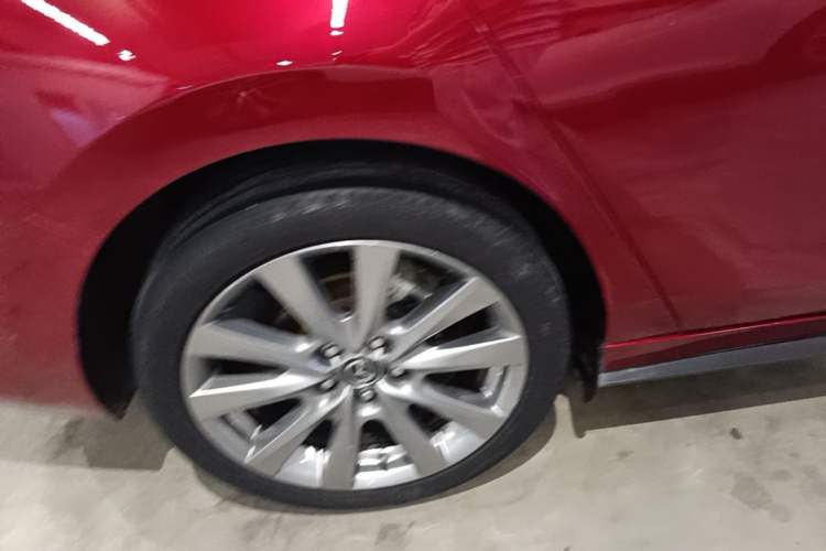 Used Mazda 3 Axela 2021 2.0L Automatic Zhiya Edition Right Rear Wheel Hub