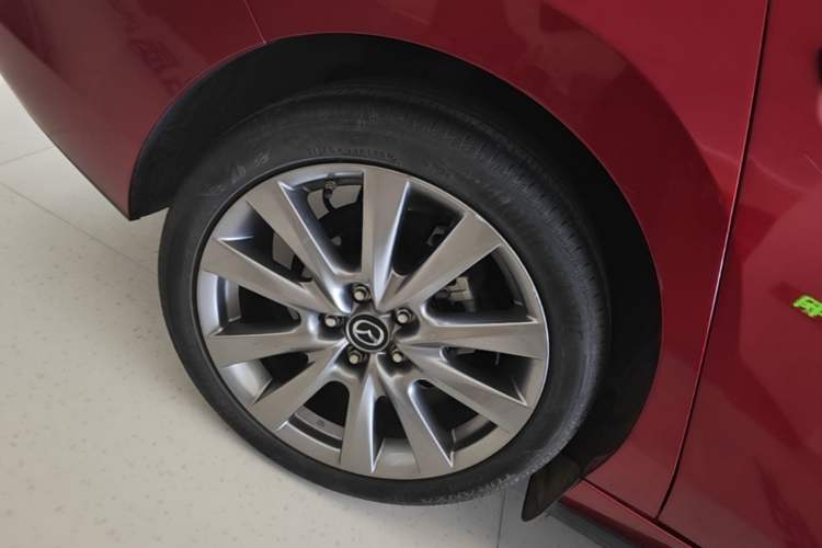 Used Mazda 3 Axela 2021 2.0L Automatic Zhiya Edition Right Rear Wheel Hub