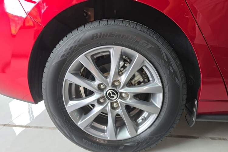Used Mazda 3 Axela 2021 2.0L Automatic Zhiqing Edition Right Rear Wheel Hub