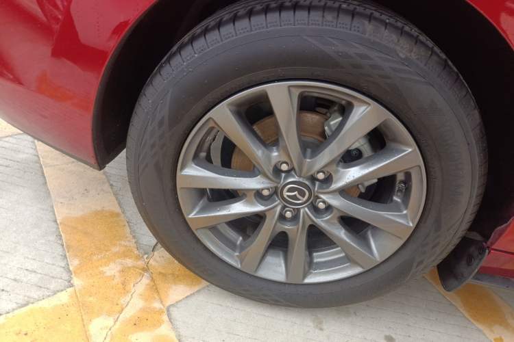 Used Mazda 3 Axela 2021 1.5L Automatic ZhiMei Edition Right Rear Wheel Hub