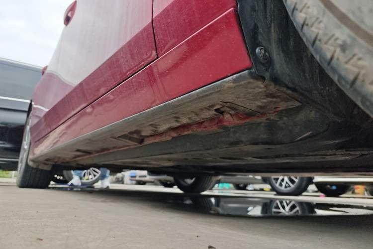Used Mazda 3 Axela 2021 2.0L Automatic Zhiya Edition Right Side Sill