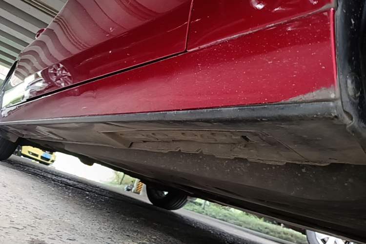 Used Mazda 3 Axela 2021 2.0L Automatic Zhiya Edition Right Side Sill
