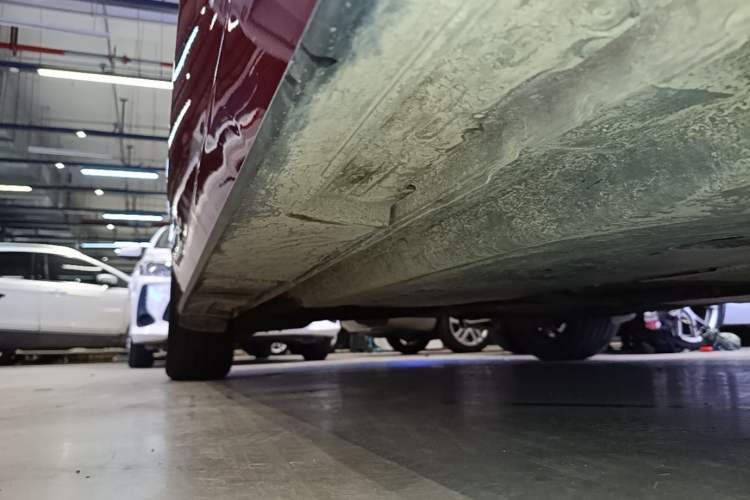 Used Mazda 3 Axela 2021 2.0L Automatic Zhiya Edition Right Side Sill
