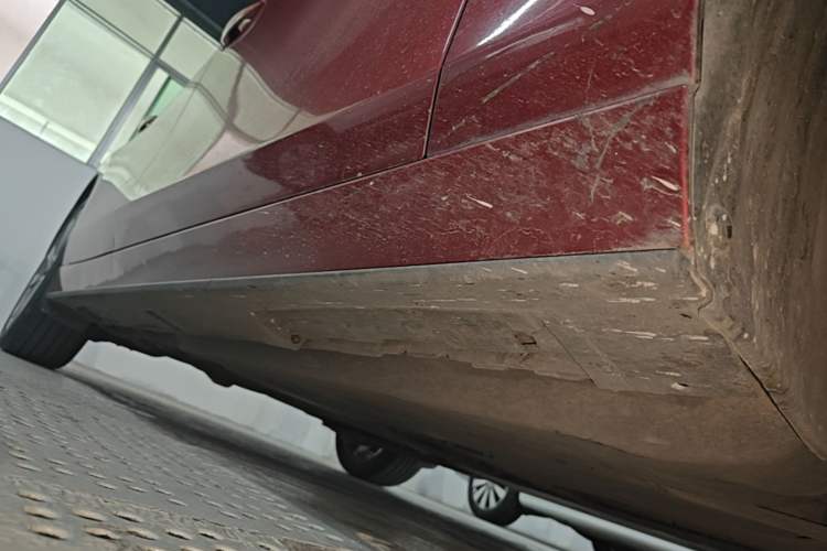 Used Mazda 3 Axela 2021 2.0L Automatic ZhiXuan Edition Right Side Sill