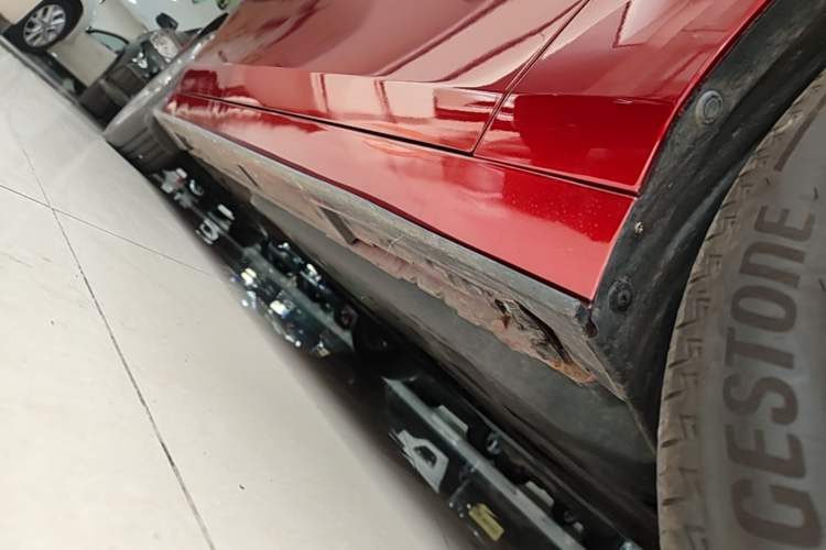Used Mazda 3 Axela 2021 2.0L Automatic ZhiXuan Edition Right Side Sill