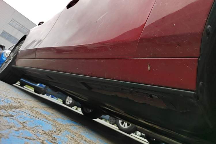 Used Mazda 3 Axela 2021 2.0L Automatic Zhiya Edition Right Side Sill